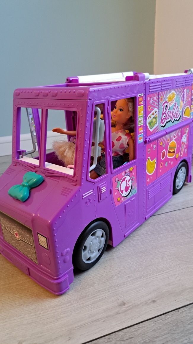 Kamper rozkładany Barbie Foodtruck