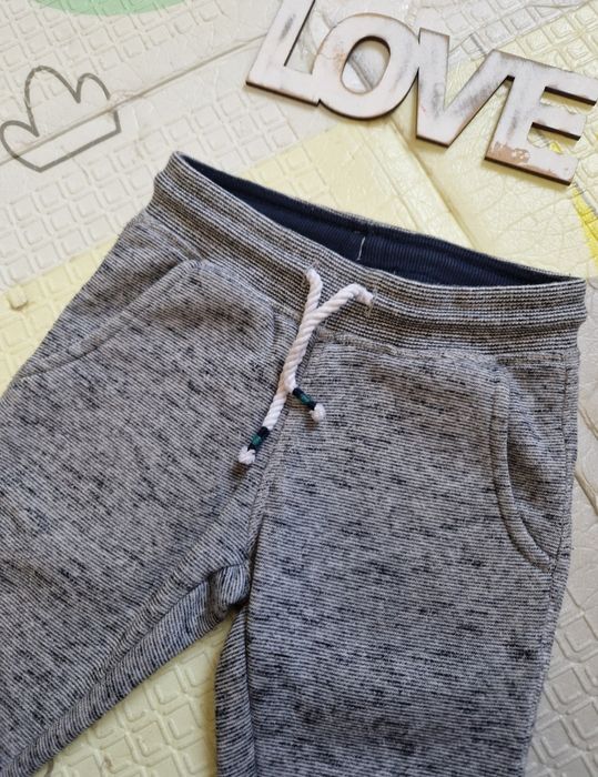 Теплі спортивні штани C&A 2-3 р хлопчик дівчинка штанці