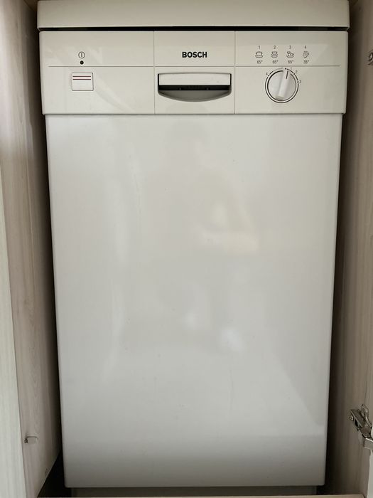 Посудомоечная машина Bosch SRS 40 E 02 EU в идеальном состоянии