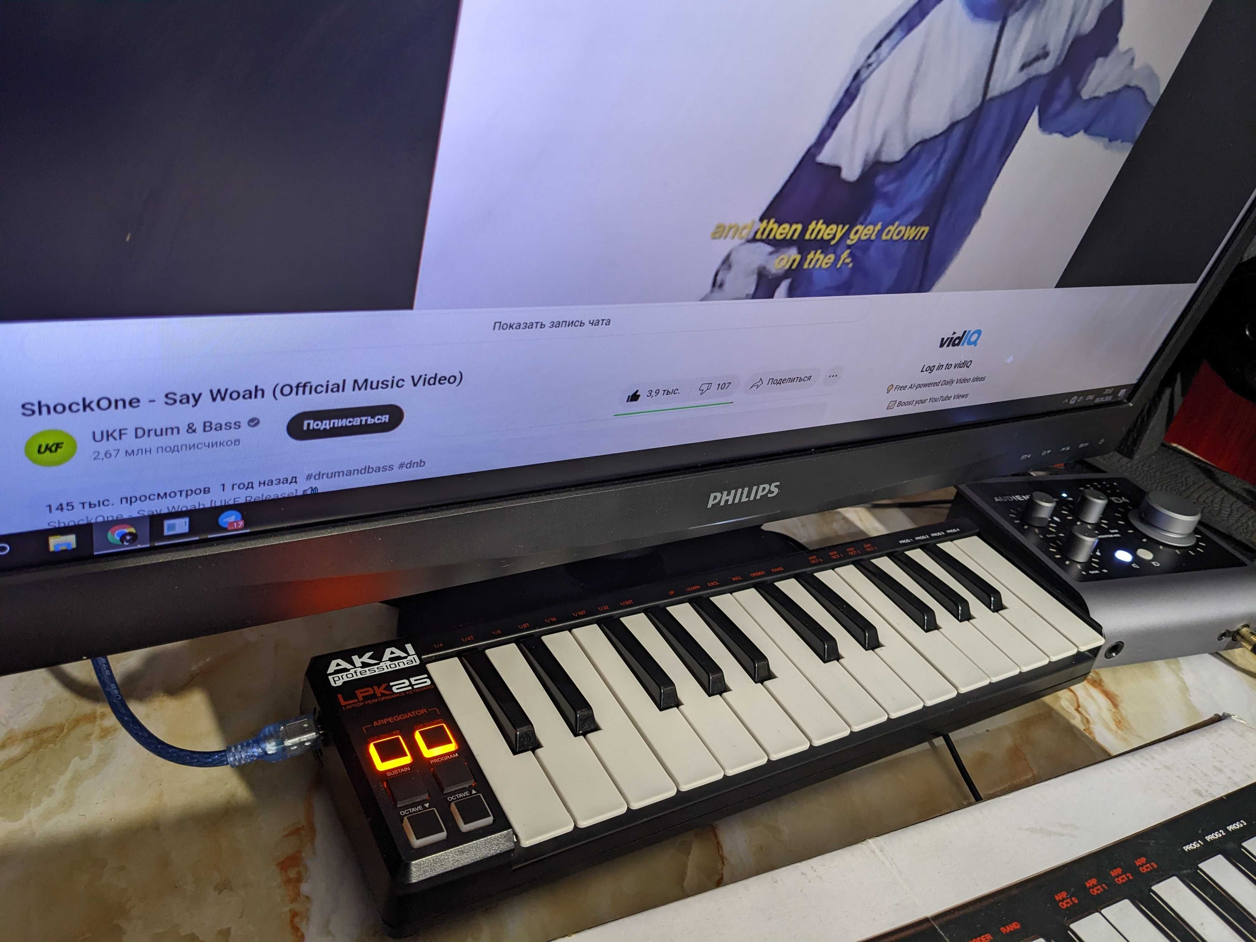 Міді клавіатура Akai LPK 25, MIDI клавиатура на 25 клавиш