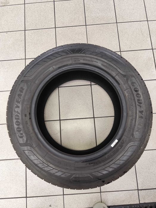 Opony Goodyear 215/65R16C 109/107 T