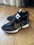 Оригінальні кросівки New Balance 327  36р