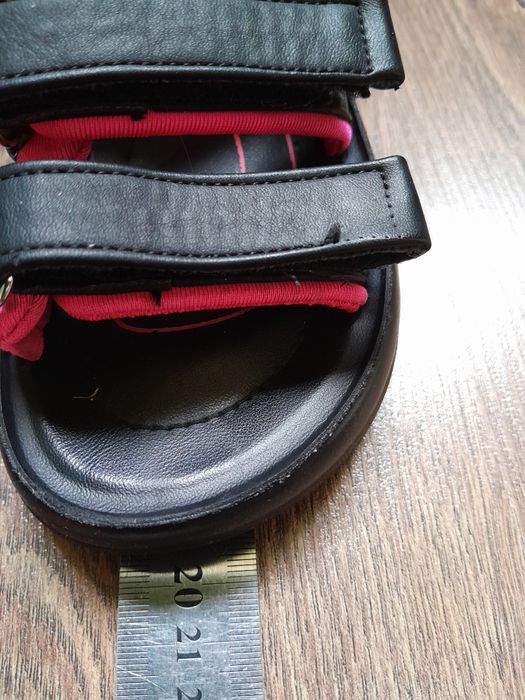 Сандалі для дівчинки 29 р.