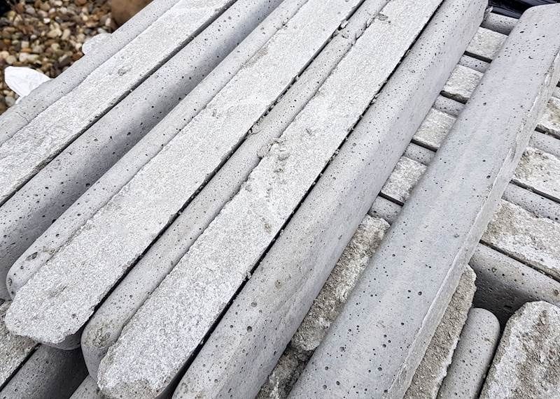 LISTWA BETONOWA DYSTANS pod zbrojenie 45/ 500 MM