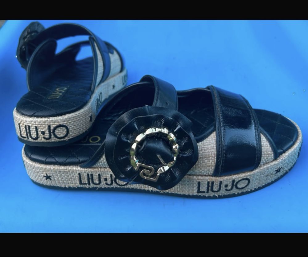 Laczki klapki sandały marki Liu Jo