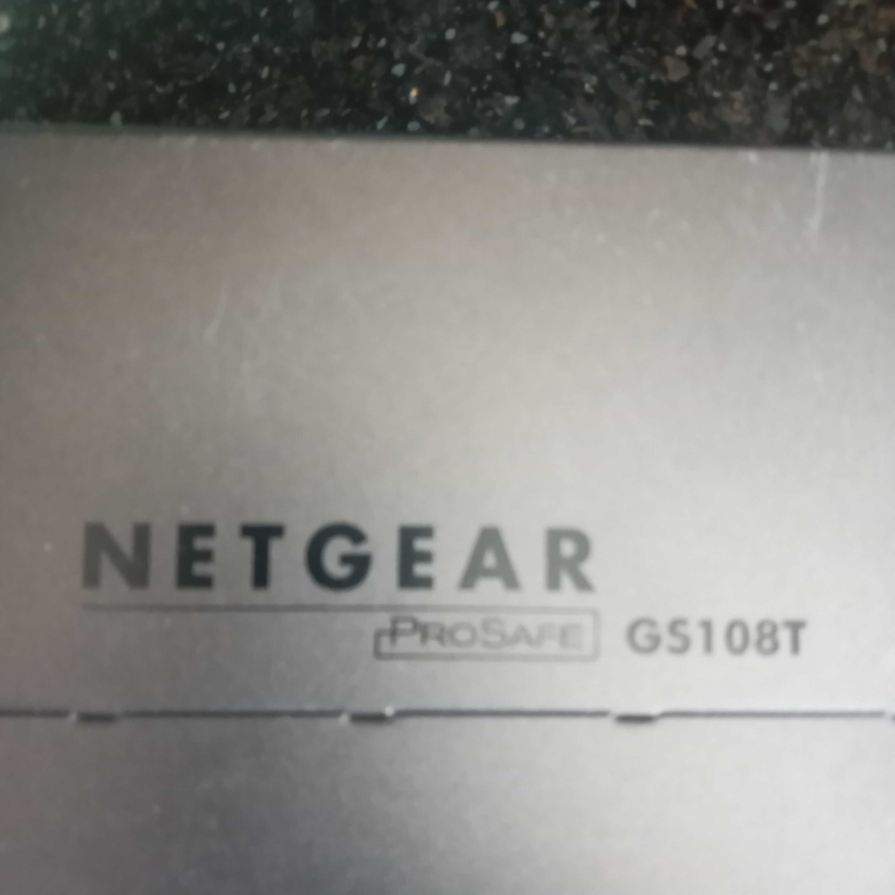 Коммутатор Netgear GS108T (GS108T-300PES)