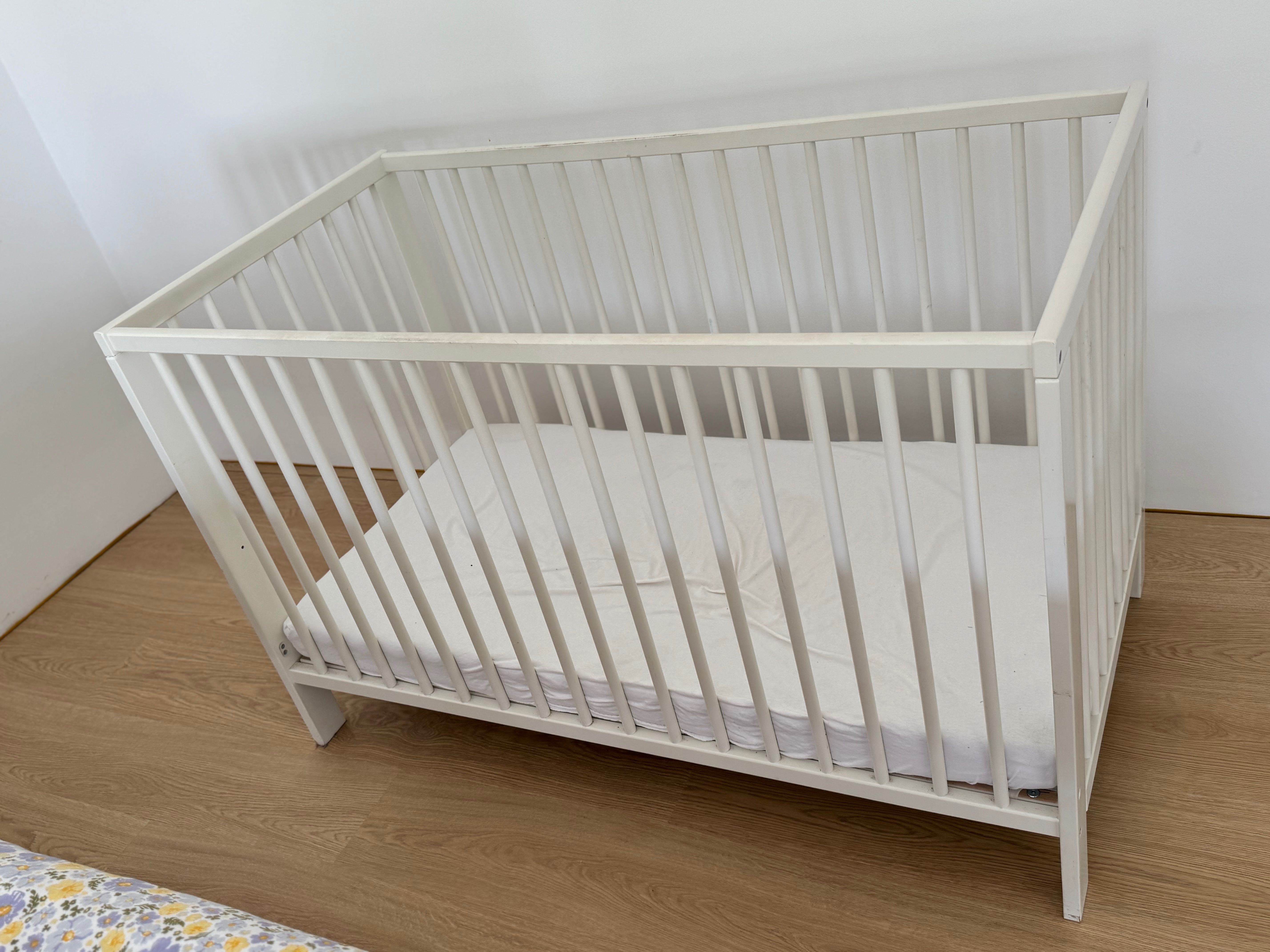 Łóżeczko Ikea białe