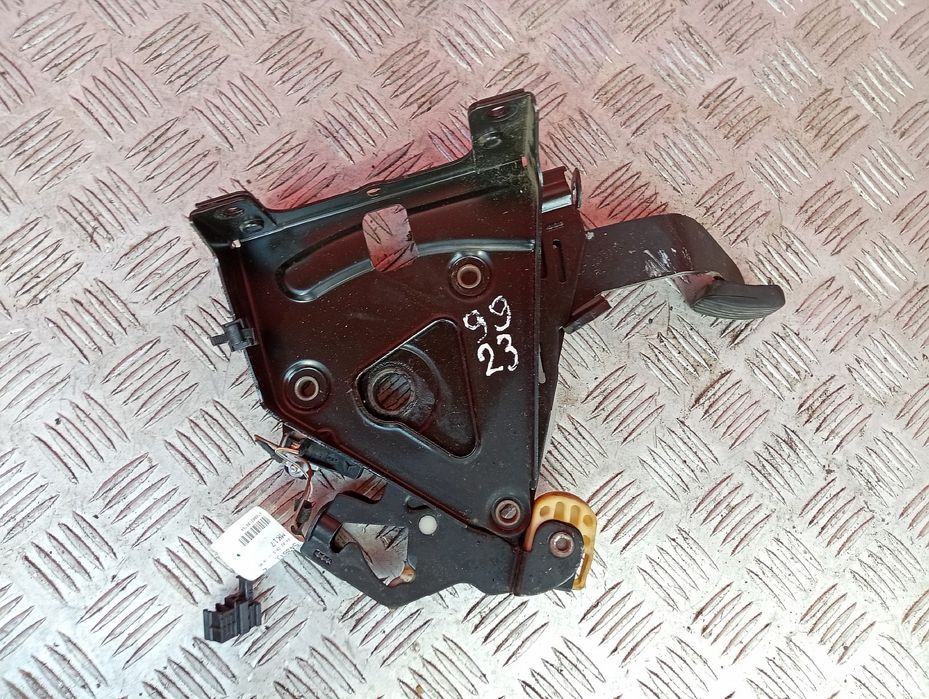 Педаль гальма  Віто 447 тормоз Mercedes Vito 447