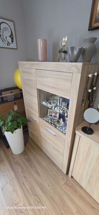 Komplet mebli do sypialni, łóżko plus materac szafki komody