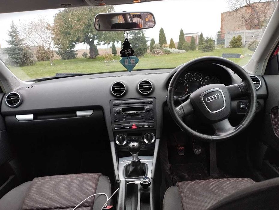 AUDI a3 8p Sportback 2.0TFSI ANGLIK