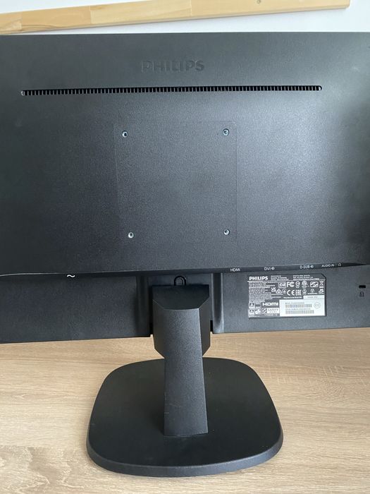 Монітор 24" Philips 243V