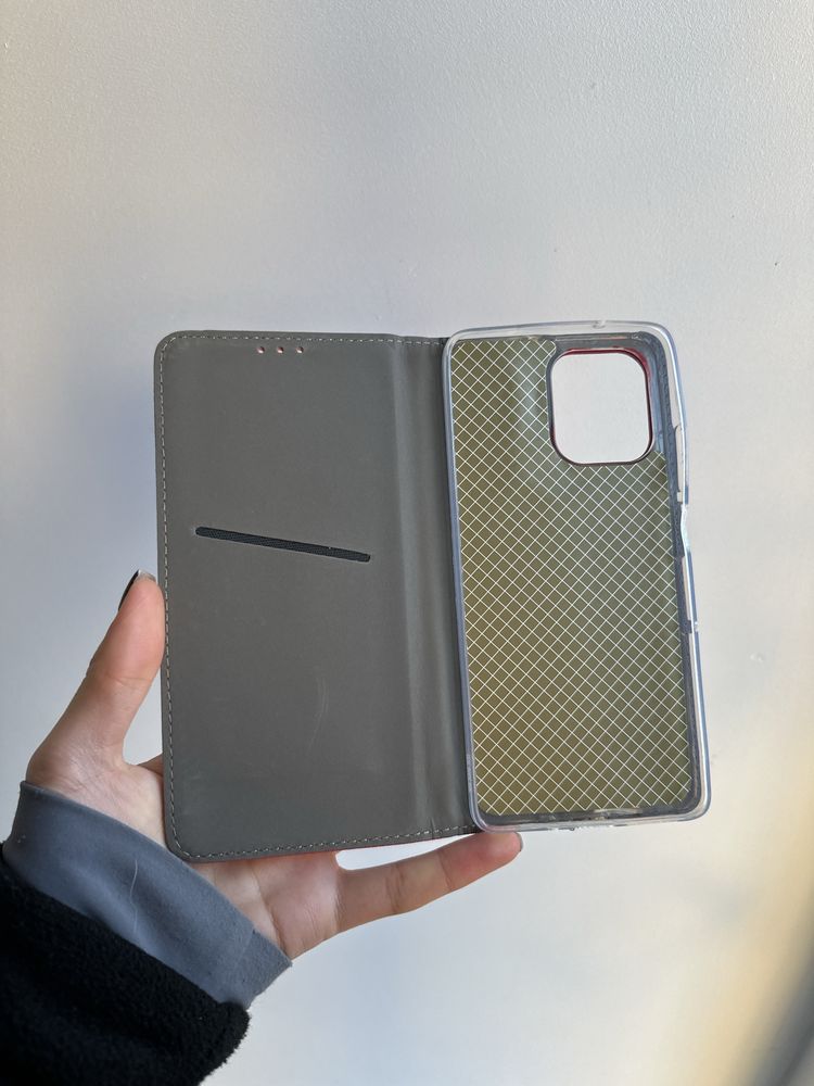 Szkło hartowane i etui zamykane czerwone do MOTOROLA G75