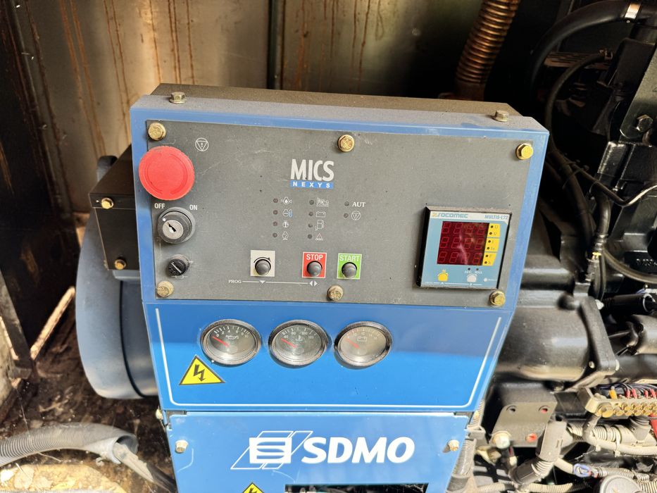 Генератор SDMO jm40