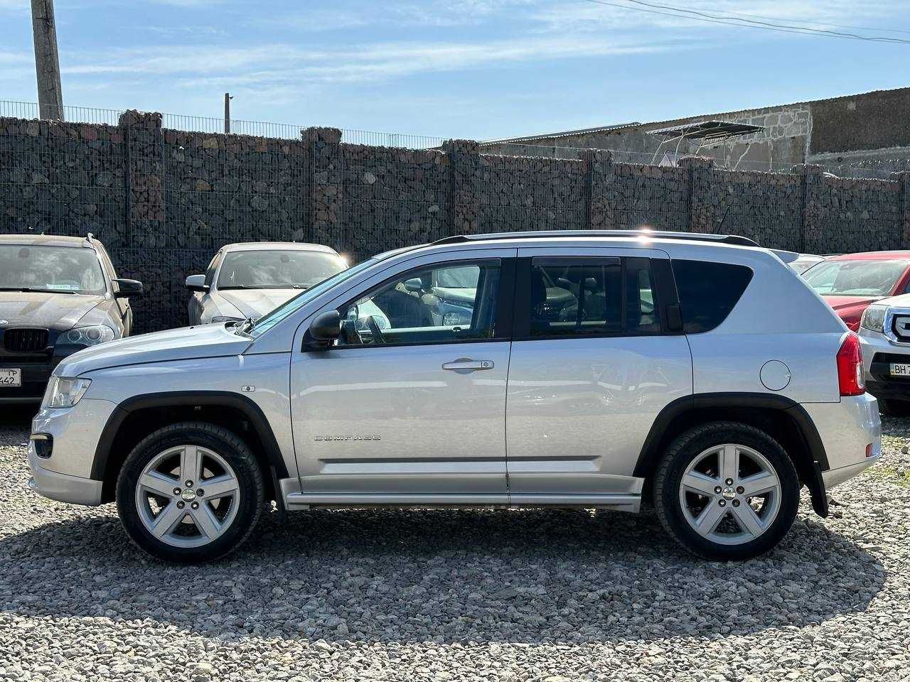 Авто Jeep Compass 2011