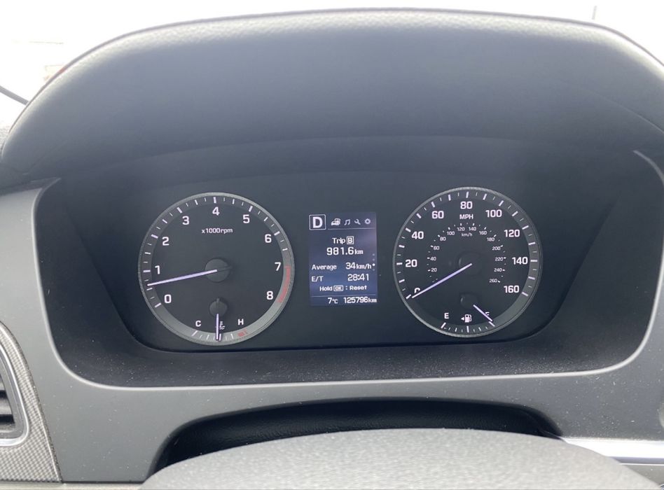 Панель приладів (щиток, приборка) Hyundai Sonata LF 2014-2017рр. (USA)