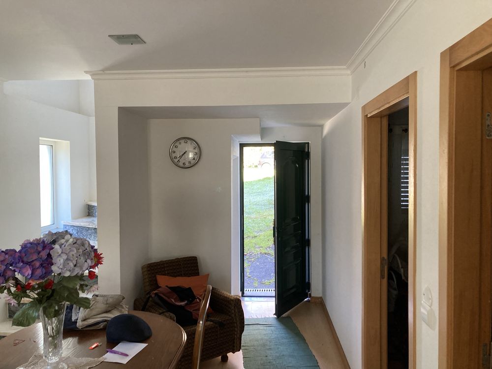 Vivenda com 3 quartos, 2 wc e quintal, aquecimento bomba calor