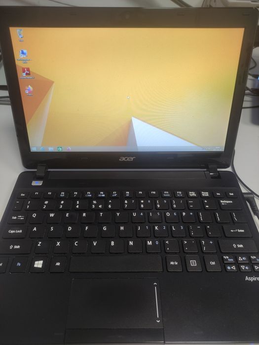 Laptop Acer Aspire V5-121 win 8, hdd 320gb, ram 2gb