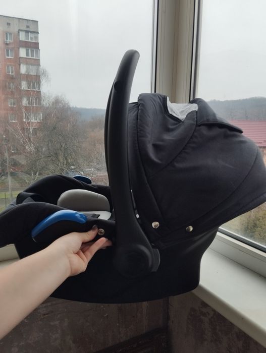 Продам каляску Riko