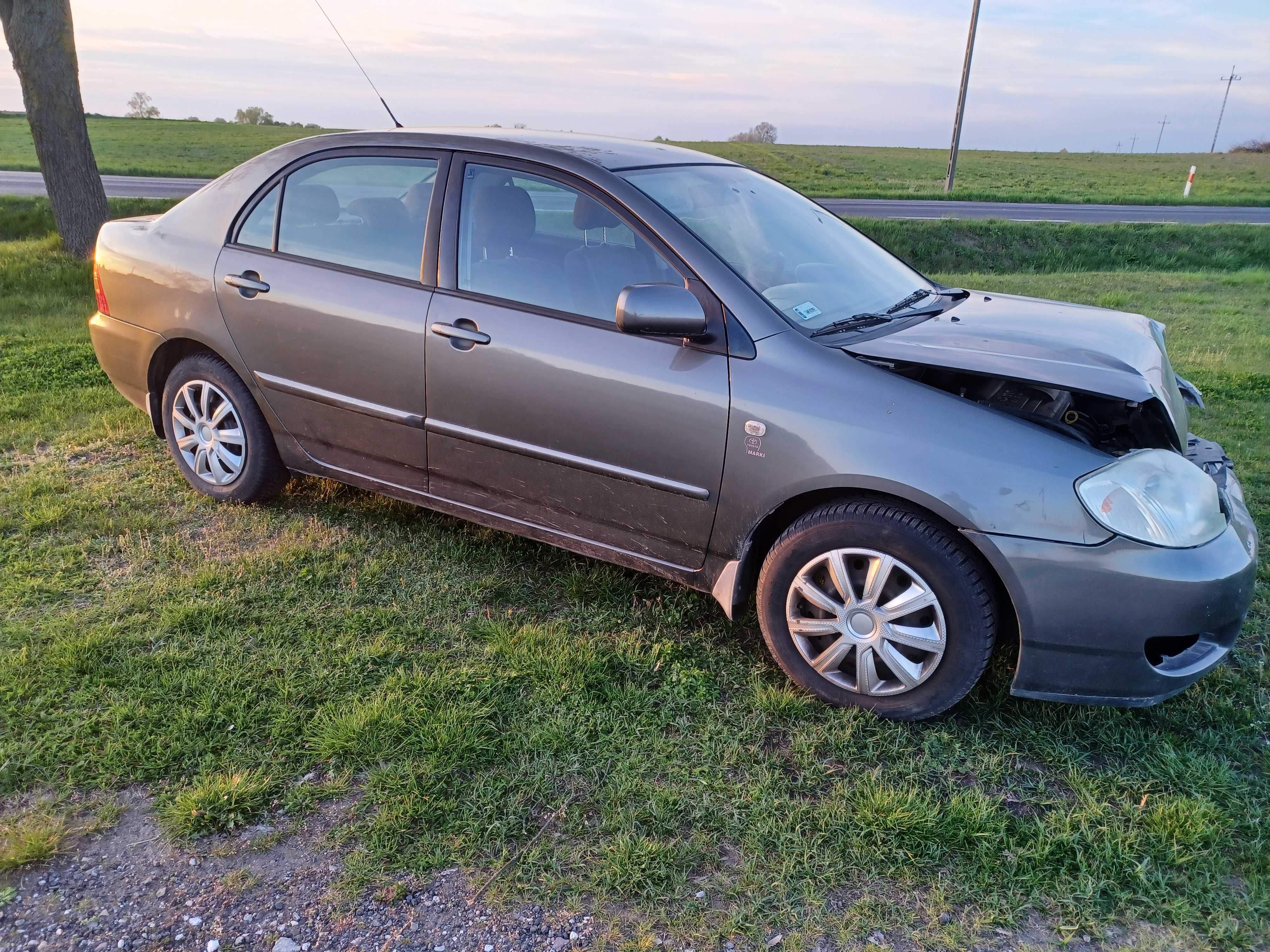 Toyota Corolla 1.4 B 2005 rok