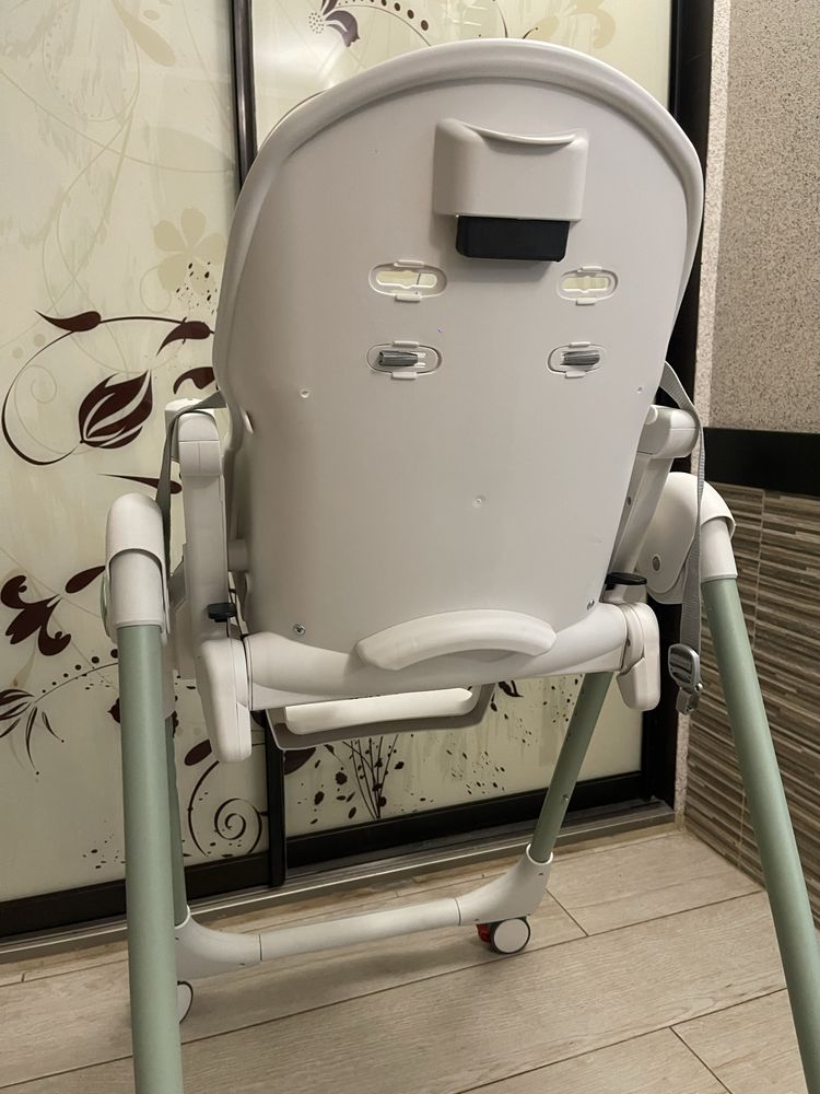 Стульчик для кормления Peg-Perego Prima Pappa Follow Me Мятный