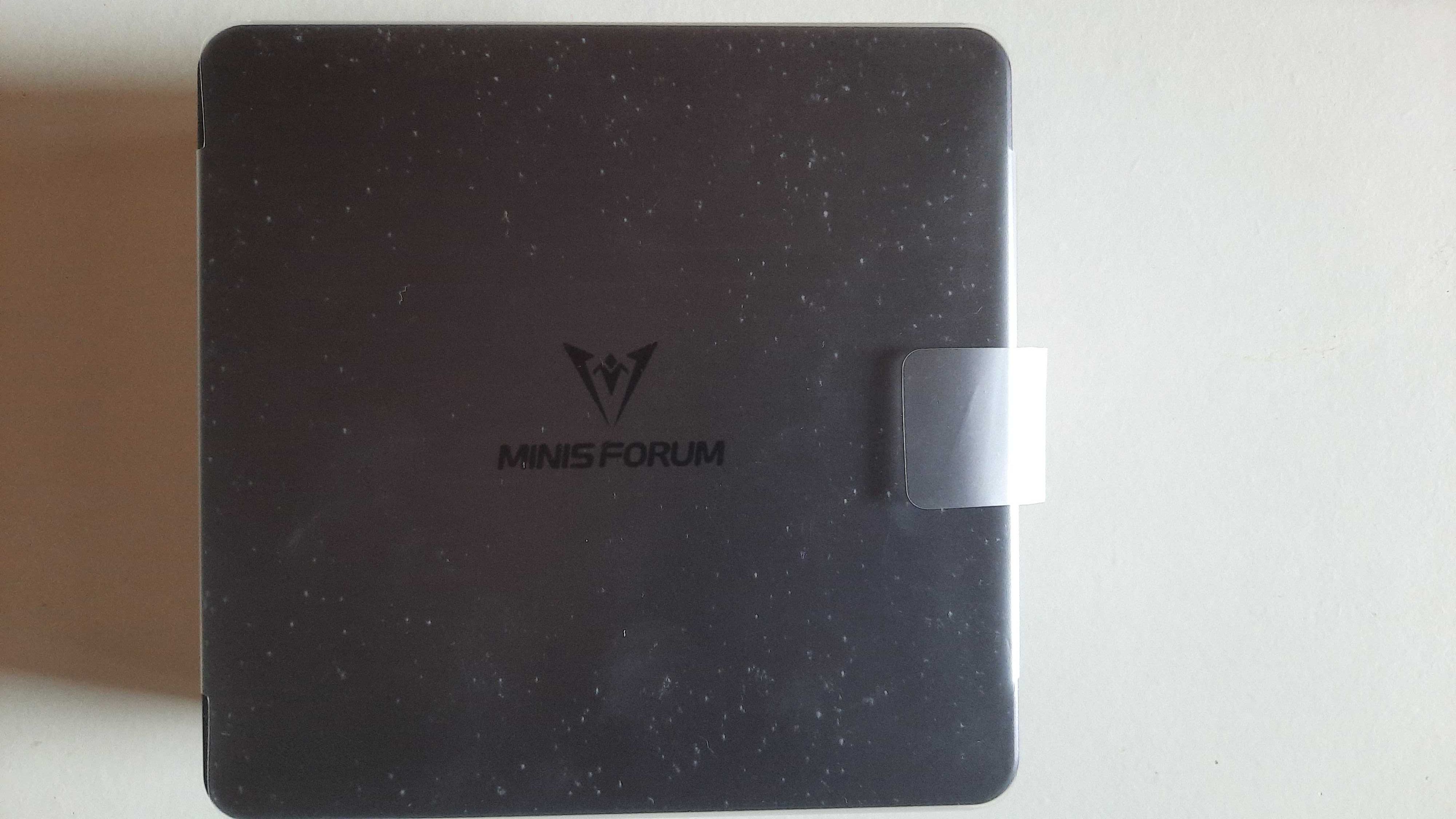 Barbone MiniPC- Minisforum Venus Series UM790 Pro - AMD Ryzen 9 7940HS