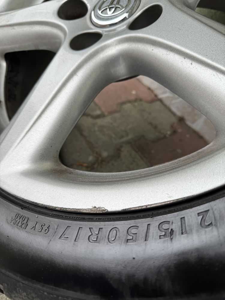 4 sztuki Toyota Aluminiowe felgi z oponami letnimi Dunlop 215/50R/17