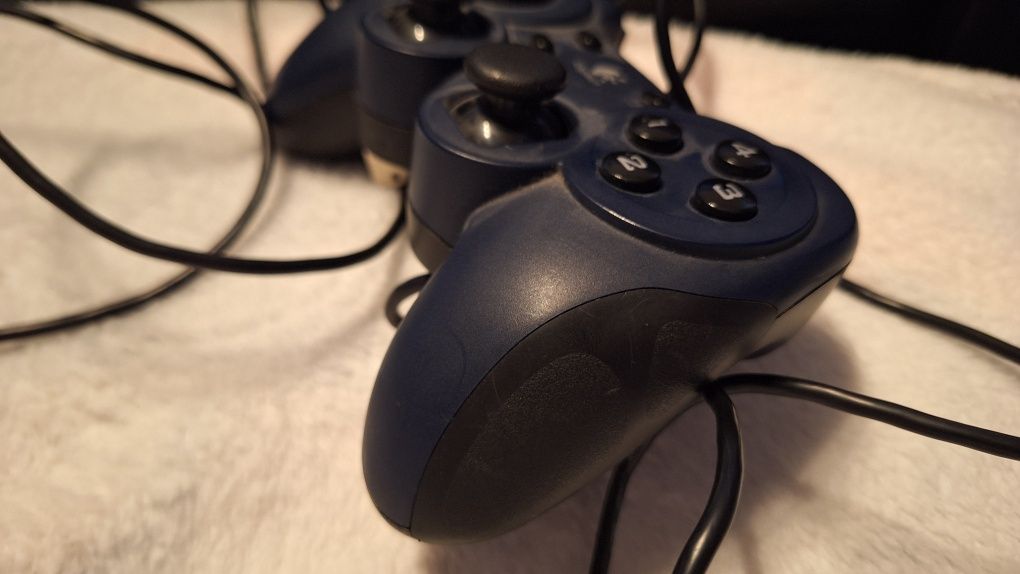 Pad logitech dual action