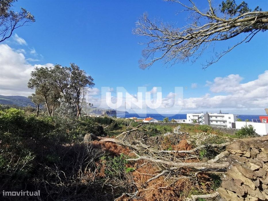 Terreno com 2020m2, em São Vicente Ferreira