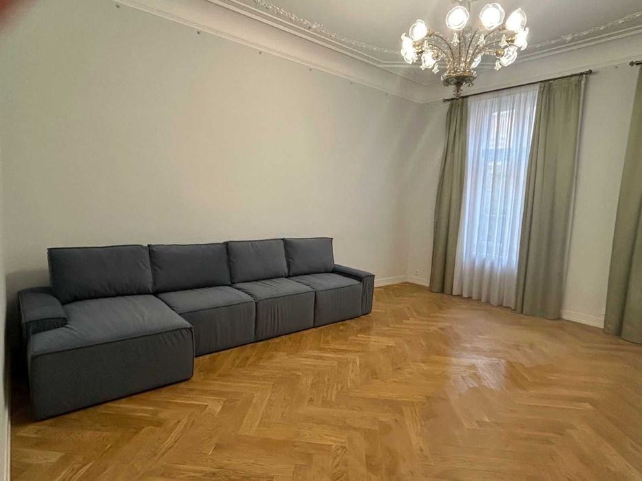 вул. Стецька-Саксаганського. Центр Львова. Світло НЕ вимикають. Оренда