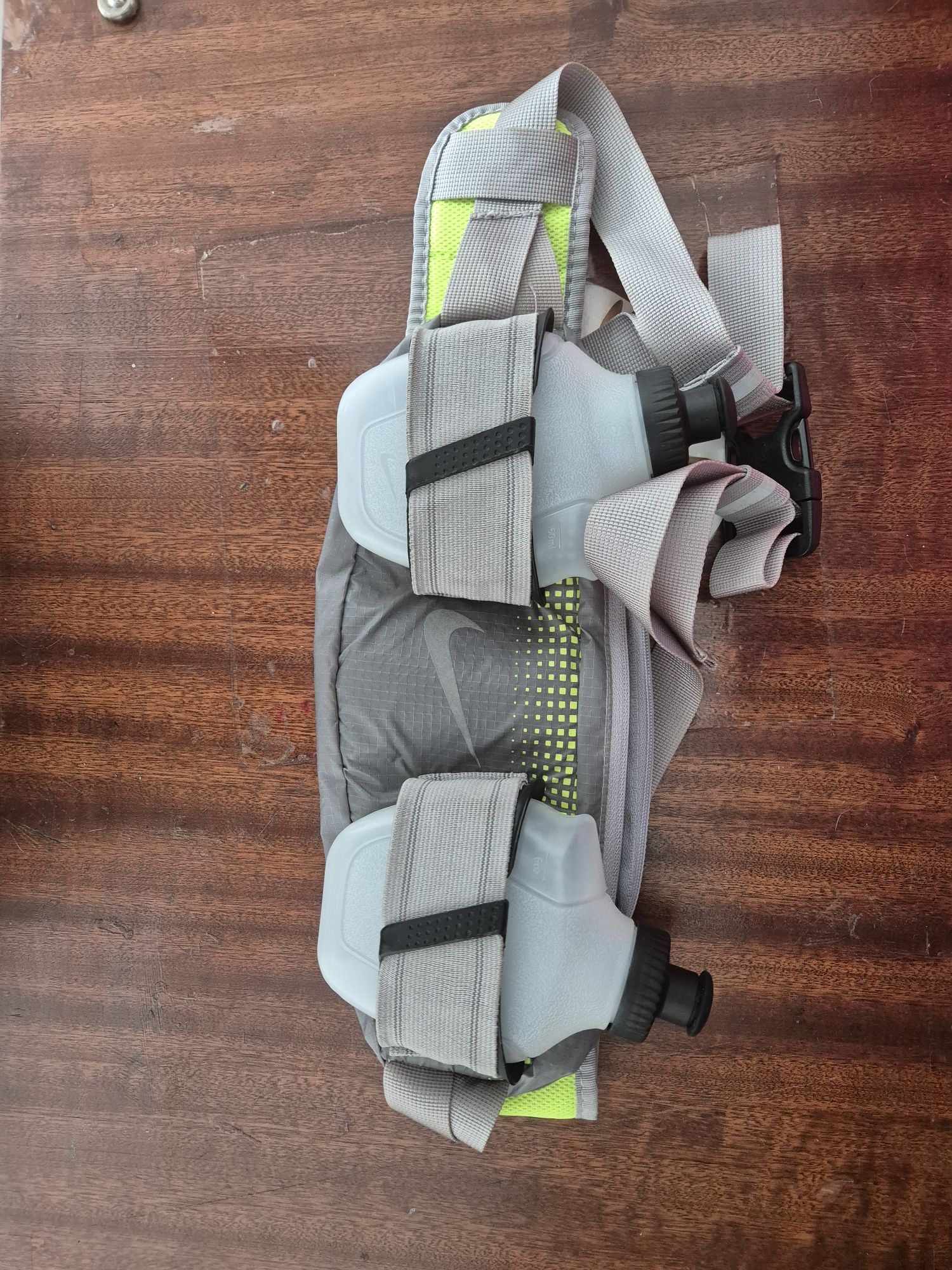 Bolsa NIKE running com bidões