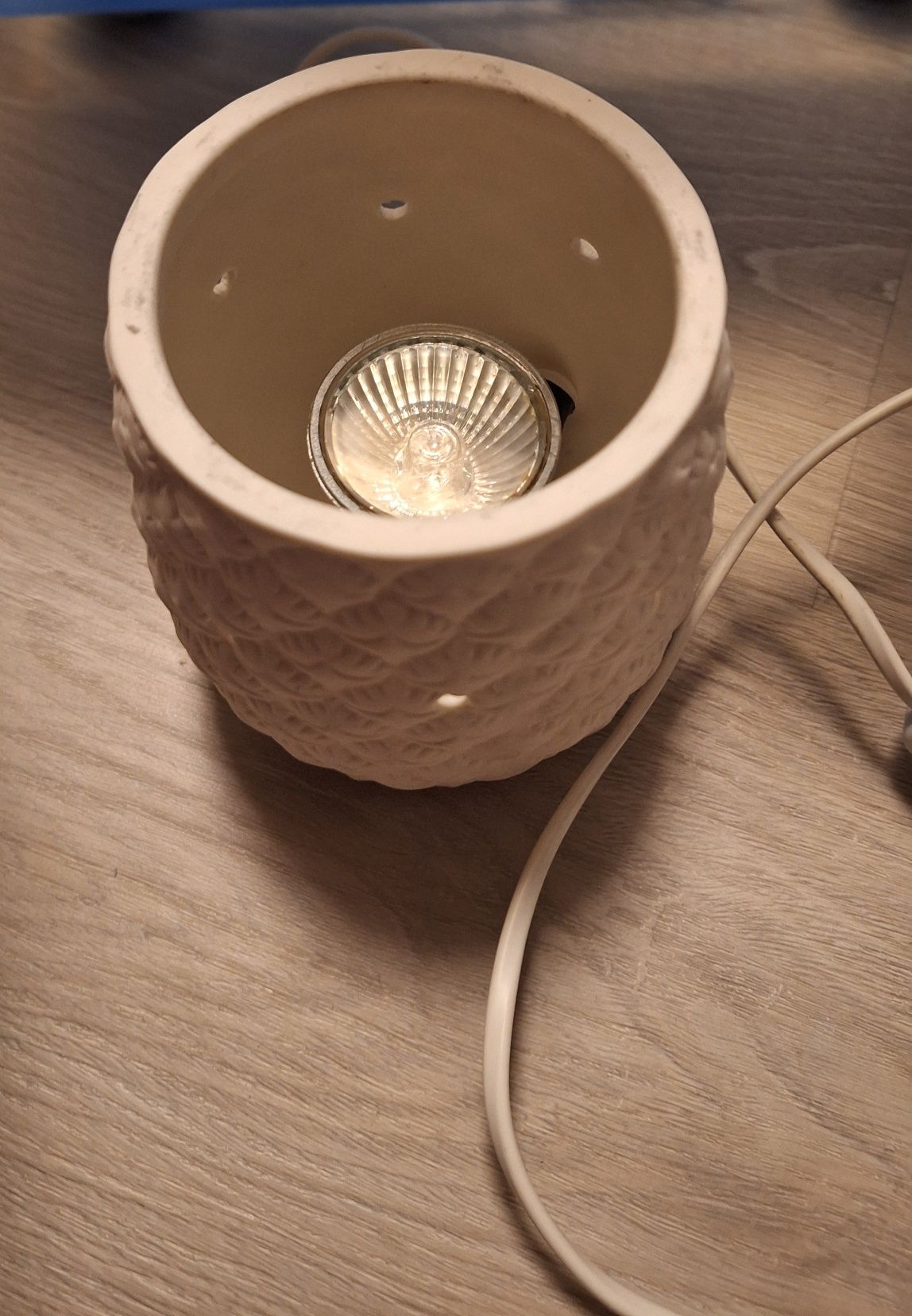 Elektryczny podgrzewacz do wosków,  olejków zapachowych
