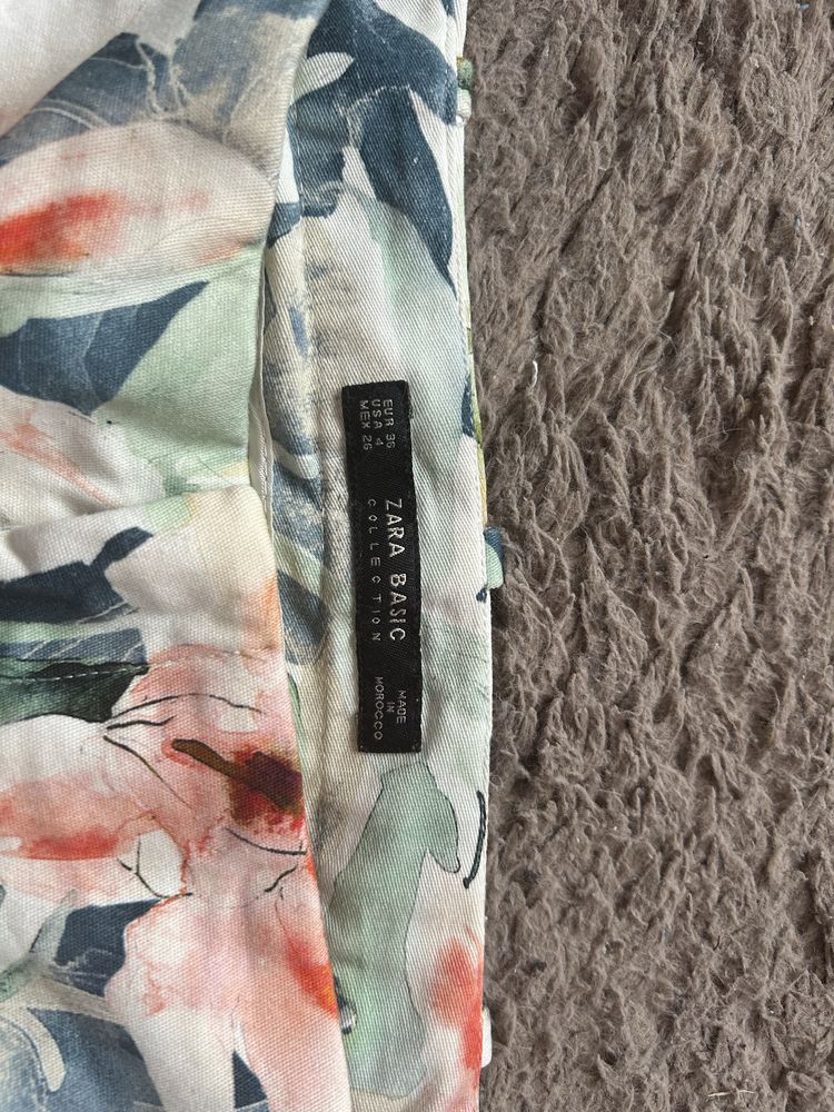 Spodnie Zara kwiaty 36