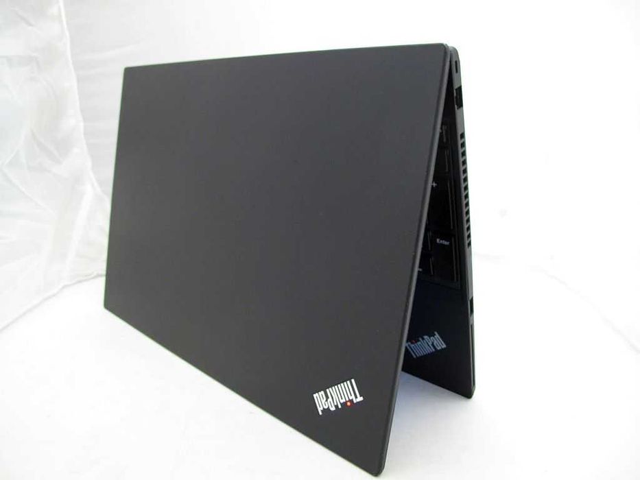 Laptop Lenovo ThinkPad T590 i7-8565U 250 GB SSD 16GB RAM 15,6 Win11