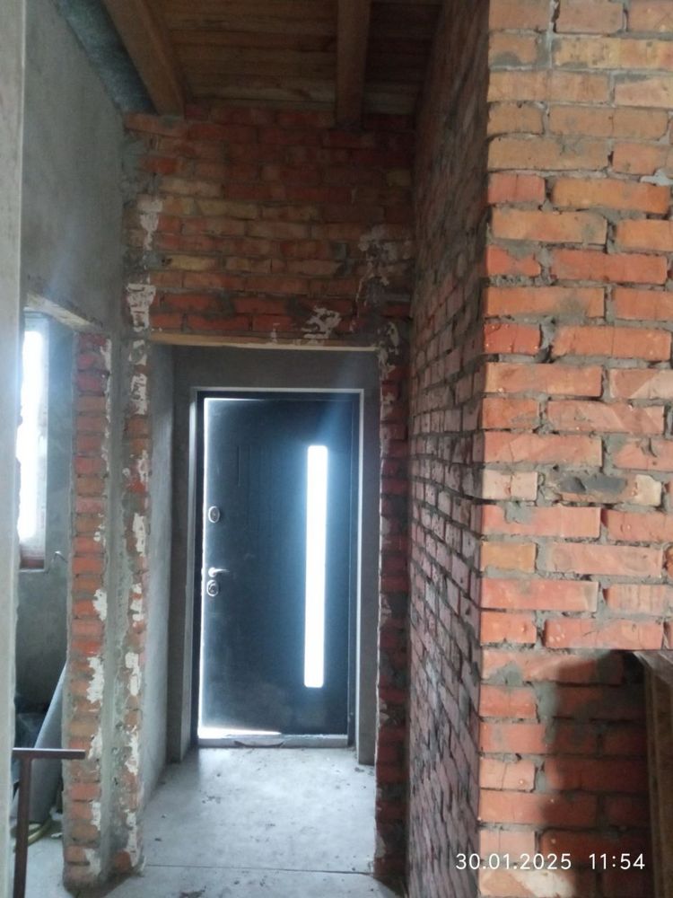 Продаж еко будинку з виходом до річки (35км до Києва)
