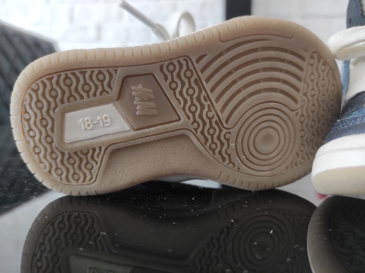 Buciki wiosenne H&M rozm 18-19, stan idealny