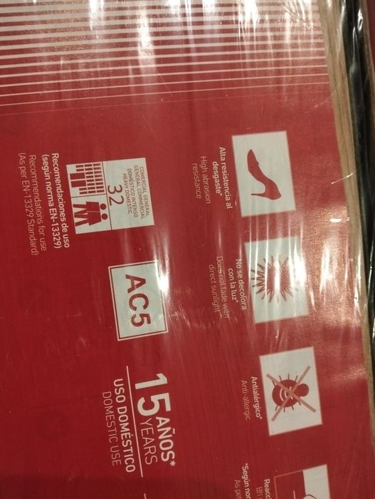 6,96 m2 pavimento  flutuante AC5