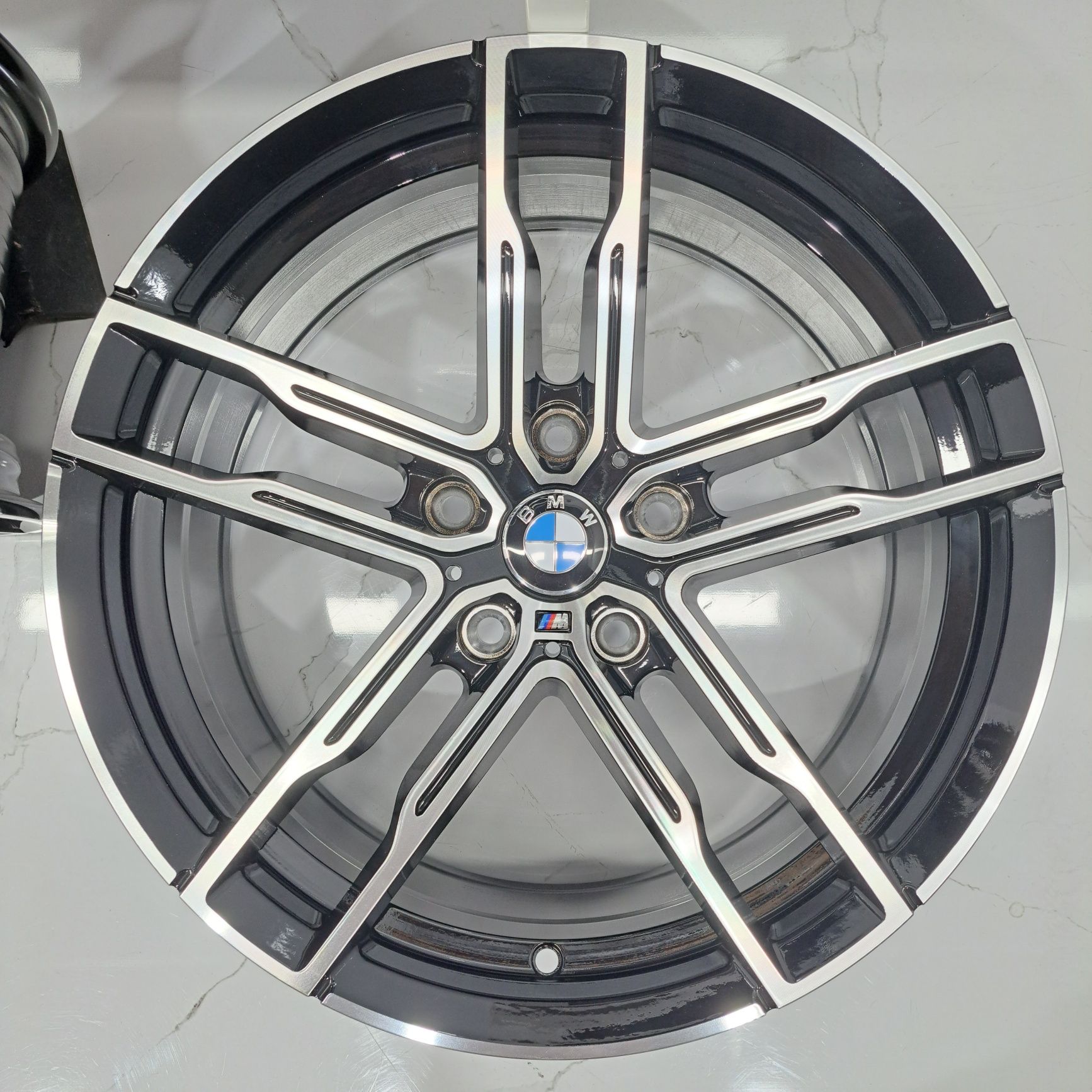 Jantes 18" LOOK BMW 810M M5 serie 3 4 F30 F31 F32 F33 F36 5x120