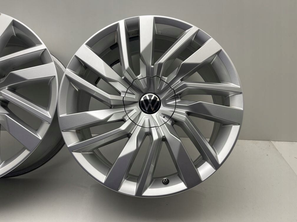 FELGI VW TOUAREG III 760 8J 19 ET28 760601025E CZUJNIKI TPMS