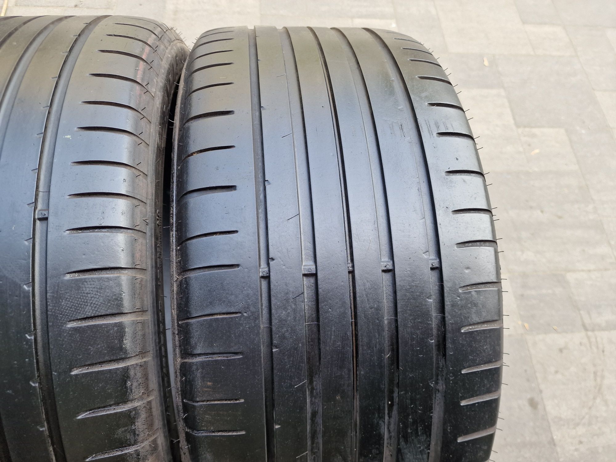 Пара летних шин 265/35 R20 Goodyear Eagle