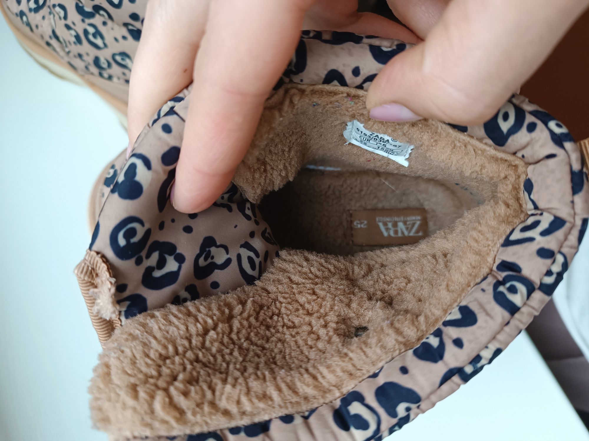Дитячі теплі чобітки (черевики) Zara 25, 16см