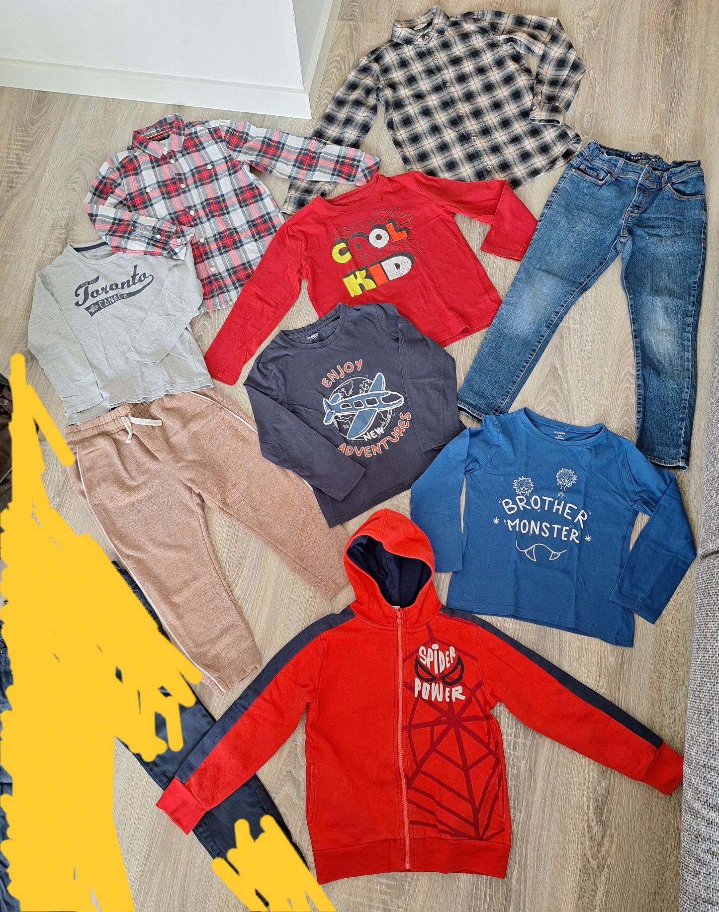 Lote roupa 6-8 anos, como nova, boas marcas.