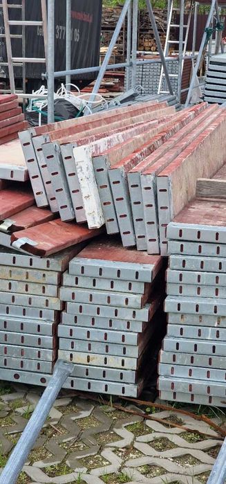Rusztowanie używane  elewacyjne system Plettac ok 120m/2