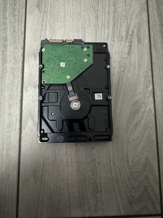 Жорсткий диск hdd Seagate 1 tb