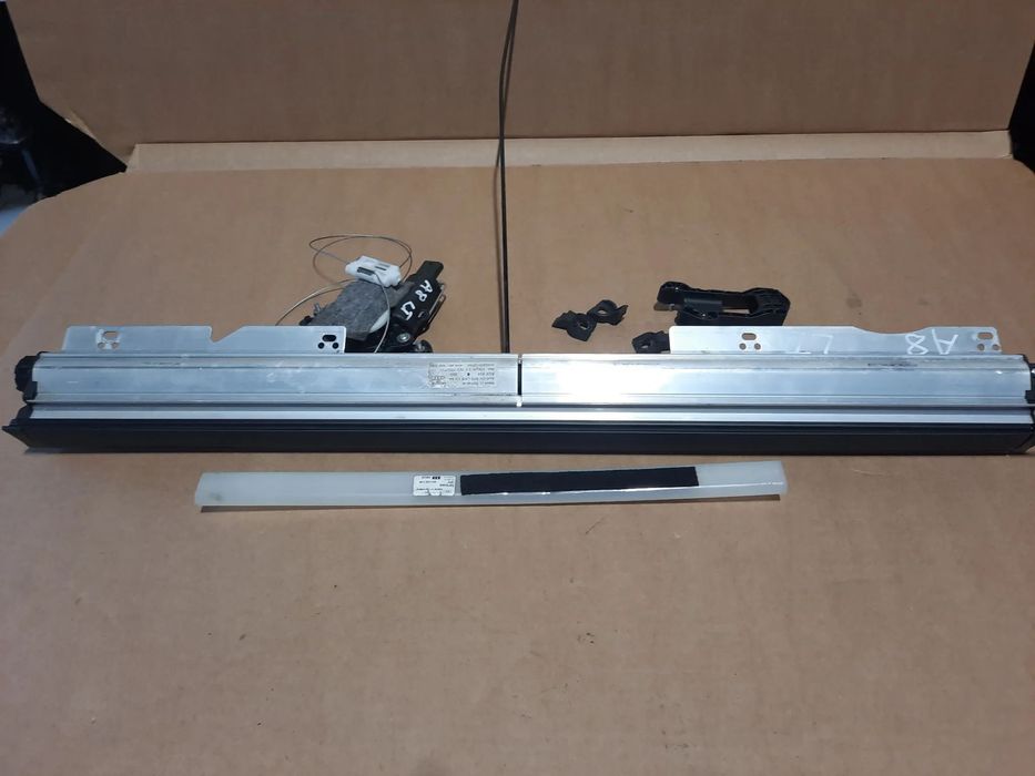 Roleta Osłona szyby drzwi prawa lewa tył Audi A8 D4 Long  4h4861333 QBC