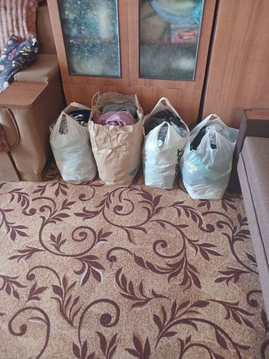 Віддам вживані речі