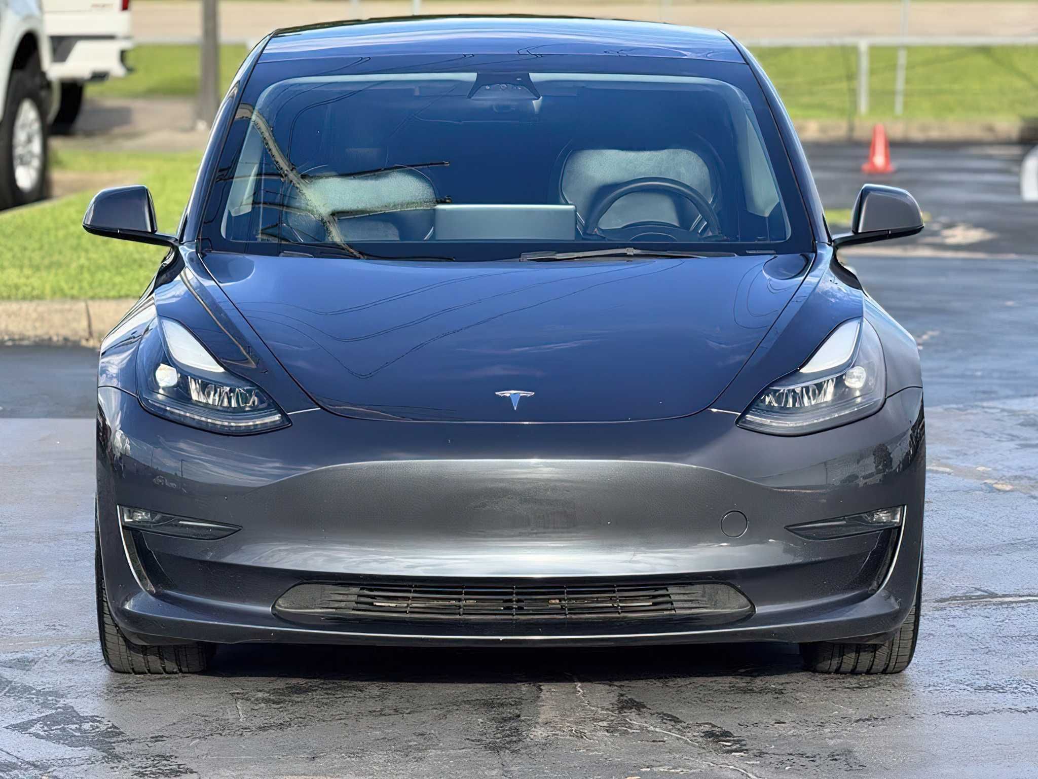 Tesla  Model 3 Long Range 2023