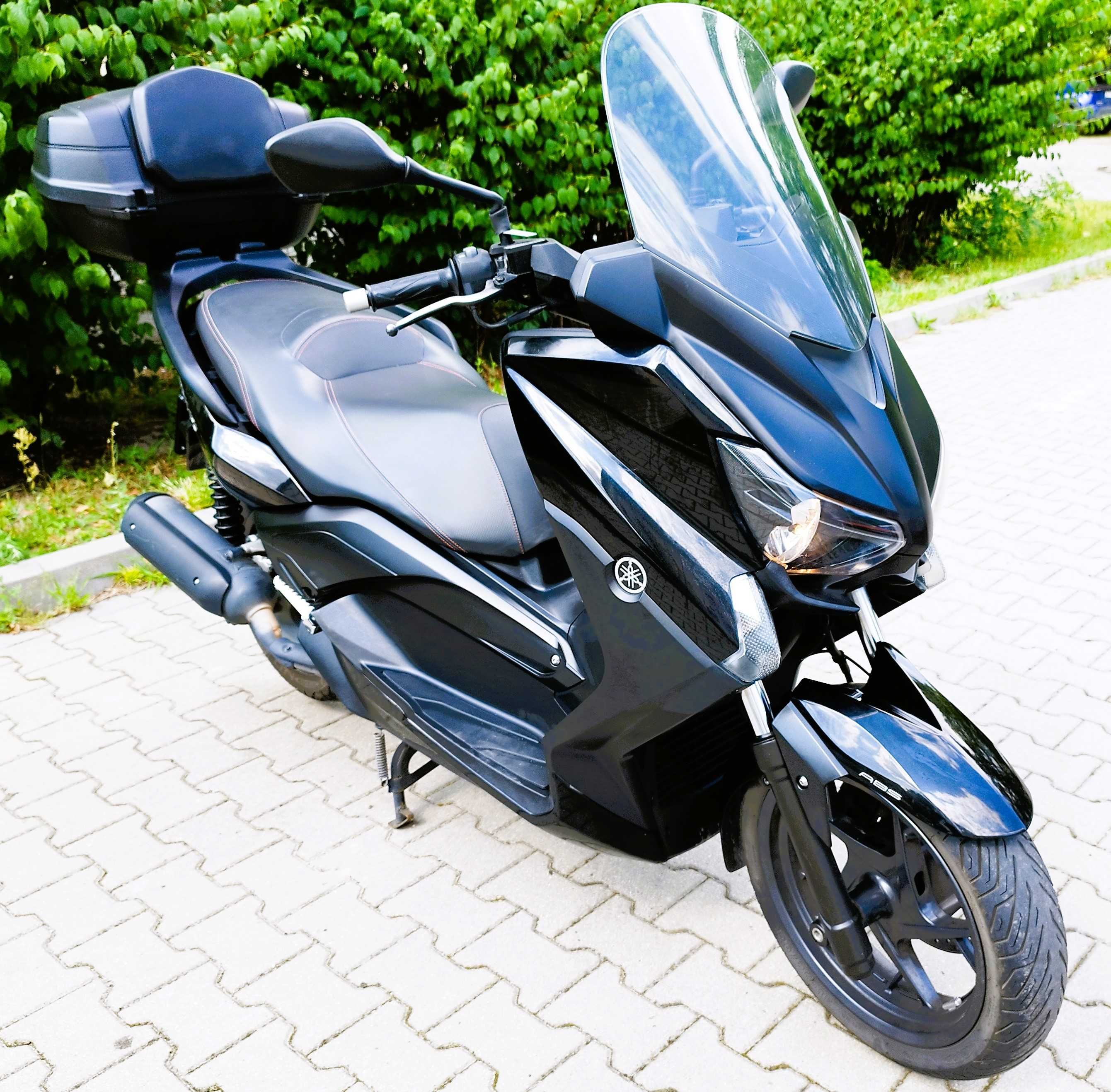 Skuter Yamaha XMAX 125-super stan