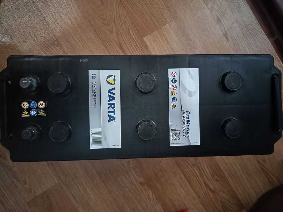 Продається автомобільний акумулятор