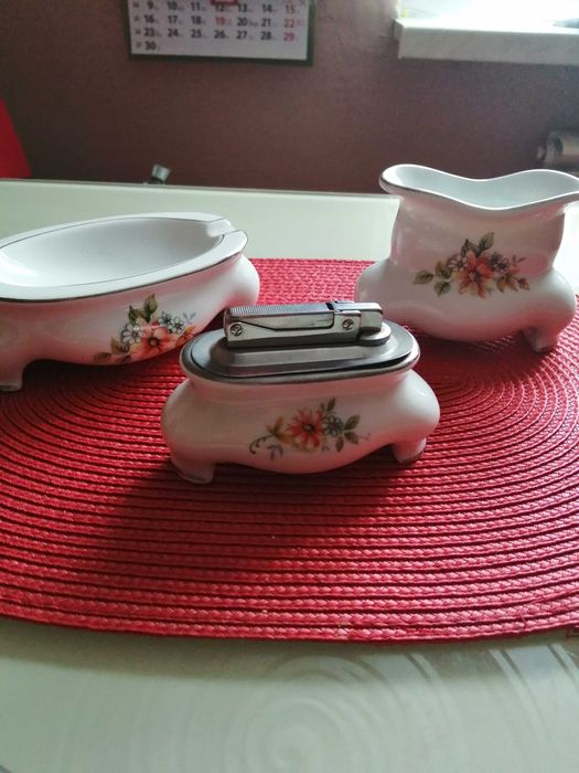 Porcelana trzy częściowa Karolina z PRL u