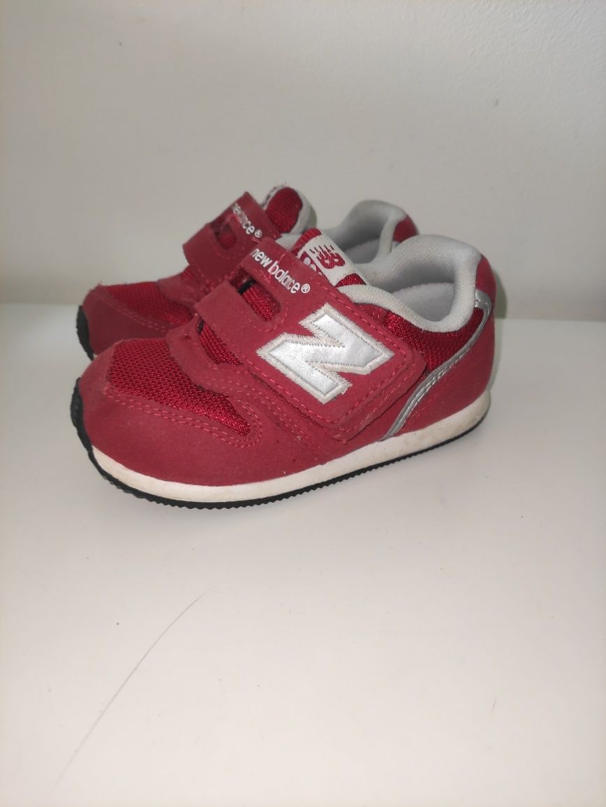 Buty dziecięce New Balance 25